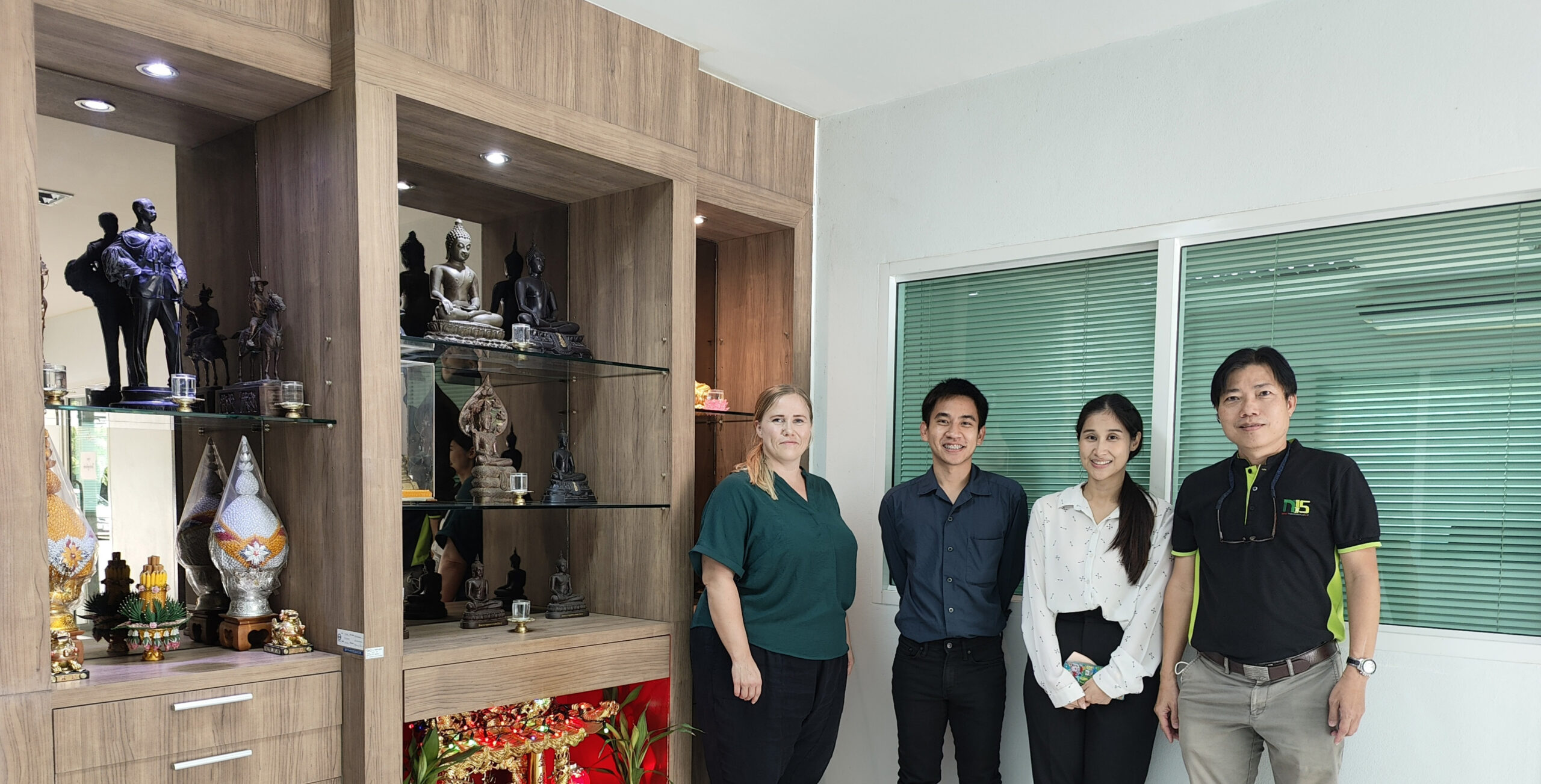 N15 General Manager Somboon Kittianong with M&J Recycling APAC team